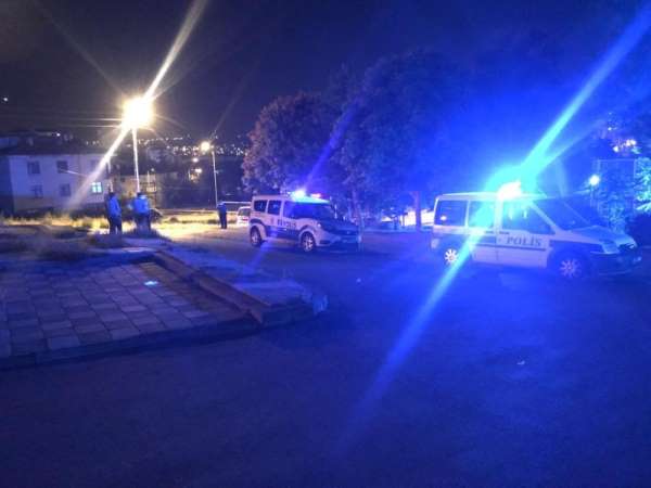 Kayseri'de 3 kişi bıçaklandı