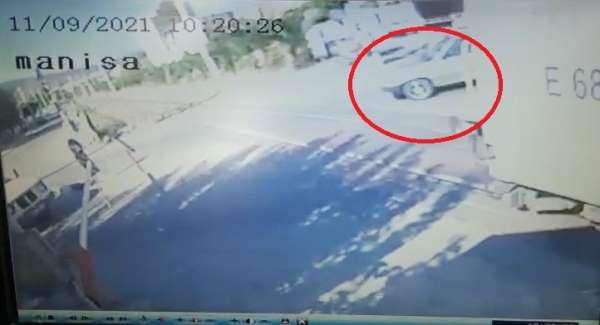 Manisa'daki tren kazasının güvenlik kamera görüntüleri ortaya çıktı