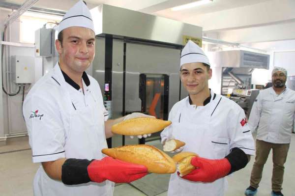 Bakanlık 15 okulda planlıyordu, Amasya'da ekmek üretimi başladı - Amasya haber