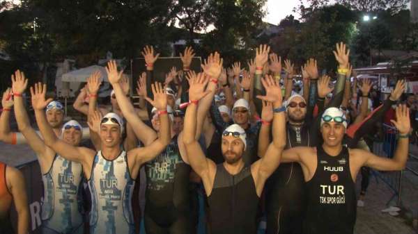 Uluslararası Boğaziçi Triatlonu'nda sporcular kıyasıya yarıştı - İstanbul haber