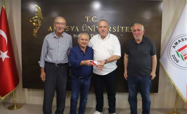 65 yaşında üniversiteli oldu