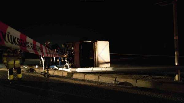Tuzla'da pazardan dönen çift kaza yaptı: 2 yaralı