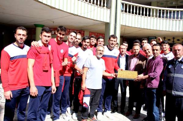 Jeopark Kula Belediyespor'dan gövde gösterisi 