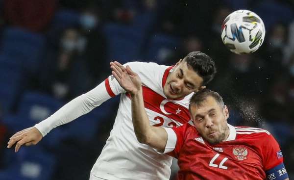 UEFA Uluslar B Ligi: Rusya: 1 - Türkiye: 0 (İlk yarı) 