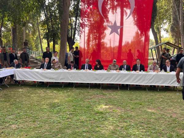Mardin'de 4 yıl önce teröristlerin katlettiği 12 kişi anıldı