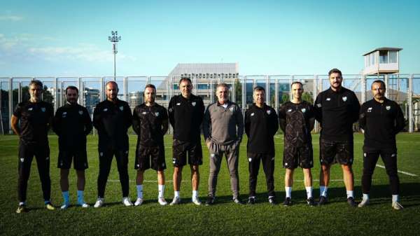 Bursaspor'da Tahsin Tam'ın ekibi belli oldu