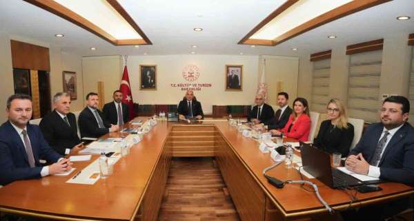 Kültür ve Turizm Bakanlığı'nda 2027 Avrupa Oyunları toplantısı yapıldı