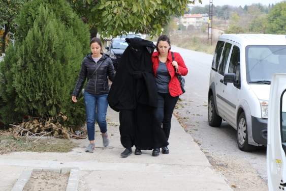Atatürk'e Hakaretten Eden Genç Kız Tutuklandı