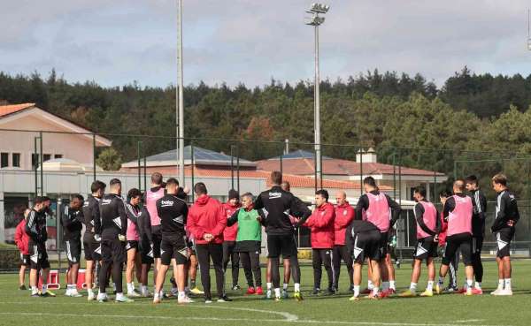 Beşiktaş'ta Antalyaspor mesaisi devam etti