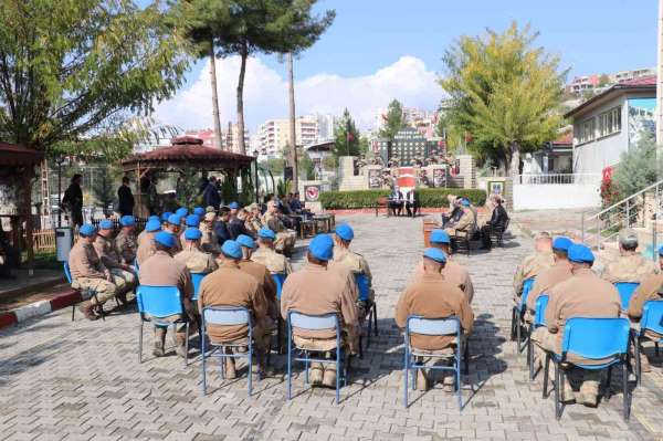 Siirt'te helikopter kazasında şehit olan 17 Mehmetçik için mevlit okutuldu