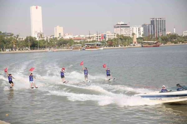 Mersin'de ilk kez düzenlenen 'Uluslararası Akdeniz Su Sporları Festivali' coşkuyla başladı