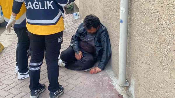 Bıçakla yaralanıp 112'yi arayan şahıs: 'Benim için zahmet etmeyin'