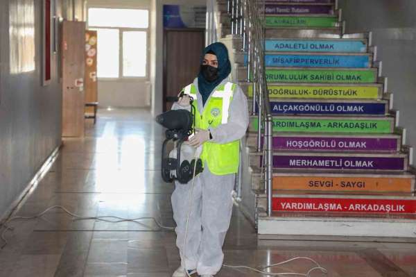 Talas'taki okullarda ara tatil temizliği