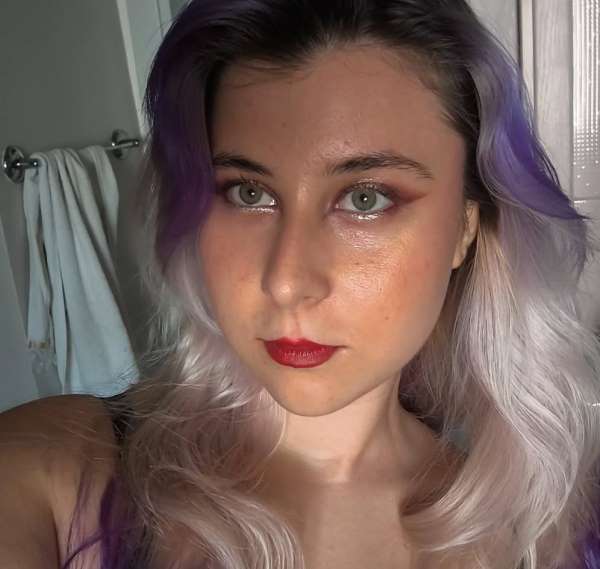 Üniversiteli genç kız arkadaşının evinde ölü bulundu