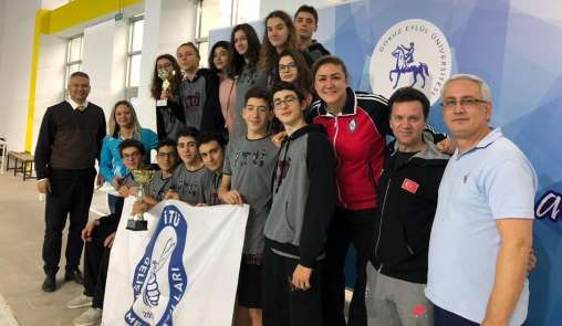 İTÜ Geliştirme Vakfı Okulları madalyaları topladı