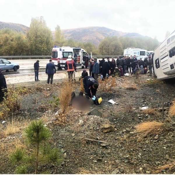 Ankara Bala yolunda otobüs devrildi. Kazada Dikmen Sağlık Ocağına kontrolleri iç