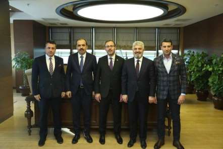 Hekimoğlu Trabzon FK yöneticileri, Bakan Kasapoğlu ile görüştü
