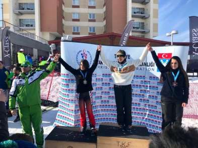 Hakkarili sporcular Erzurum'dan dereceyle döndüler