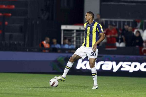Fenerbahçe'de stoper belirsizliği