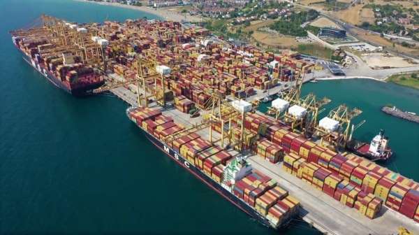 Trakya'da ihracat ithalatı geçti