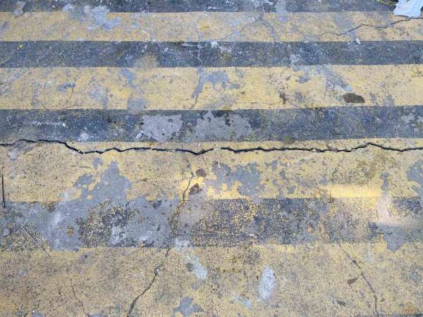 Ataşehir'de bina kolonlarında patlama paniği