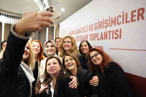 Bakan Göktaş: 'Cam tavanları kırmak kolay değil ama azimle, sabırla ve kararlılıkla her engel aşılır'