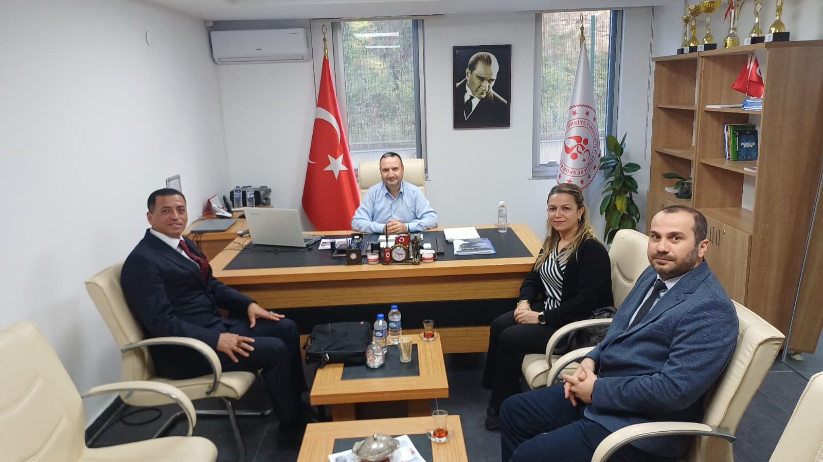 DMS-Devlet Memurları Sendikasından Turgut Özal Öğrenci Yurdu'na Ziyaret 