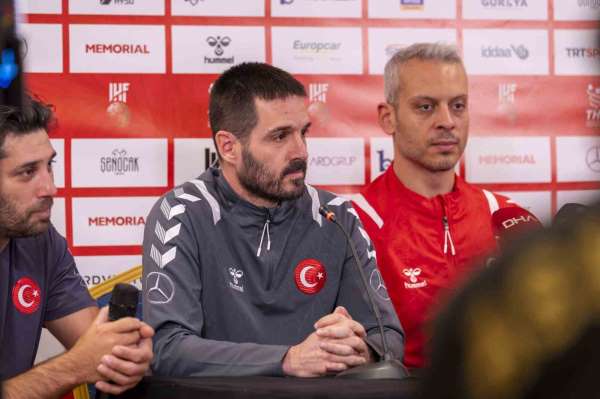 Elazığ'da milli maç heyecanı