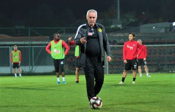 Coşkun Demirbakan: 'Birinci hedefimiz 15. olmak'