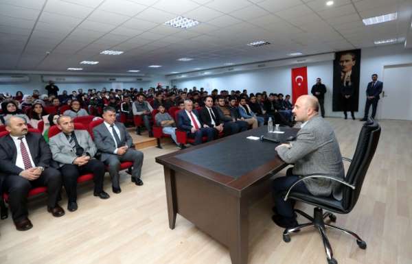 'Zoru Başaranlar' kariyer sohbetleri