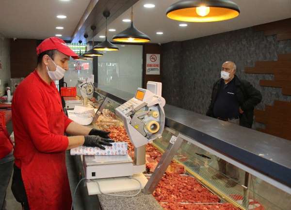 Halk Et Satış Mağazalarında 1 yılda 321 ton et ürünü satıldı 