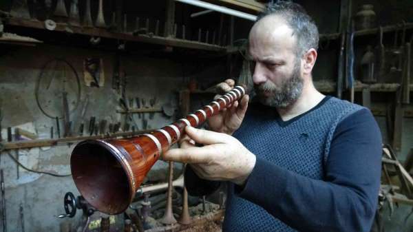 Türkiye'nin yapımı en zor zurnası atadan kalma yöntemlerle imal ediliyor