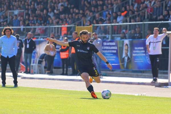 TFF 2. Lig: Vanspor FK: 3 - Uşakspor: 1