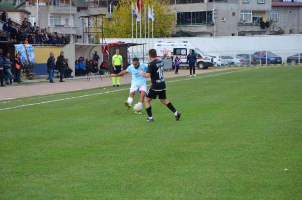 TFF 3. Lig: Fatsa Belediyespor: 1 - Efeler 09 Spor FK: 1