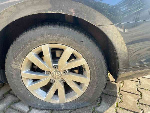 Armutlu Belediye Başkanı'nın makam ve şahsi araçlarına saldırı