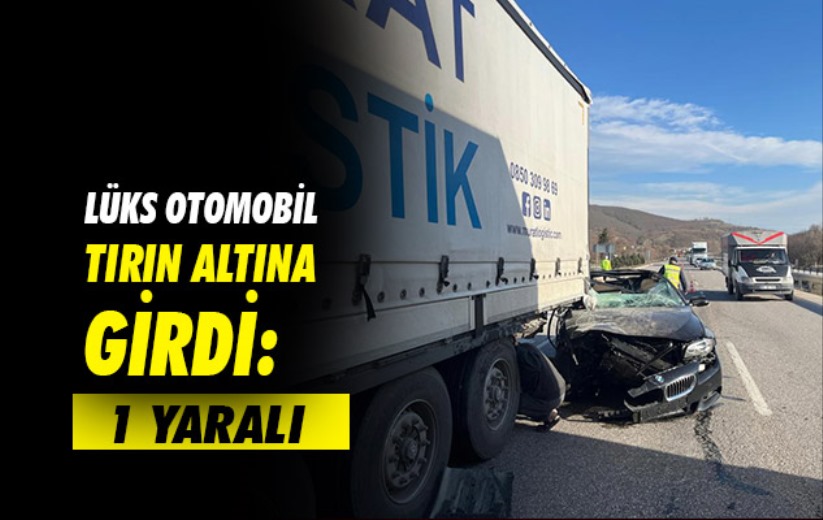 Samsun'da lüks otomobil tırın altına girdi: 1 yaralı