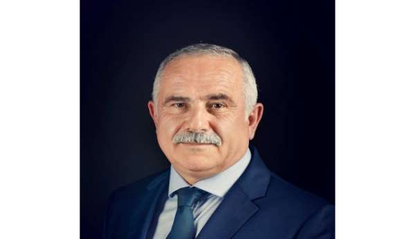 Erfelek Belediye Başkanı Uzun, merdivenden düşerek ağır yaralandı