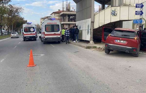 Bursa'da kavşakta feci kaza: 5 yaralı