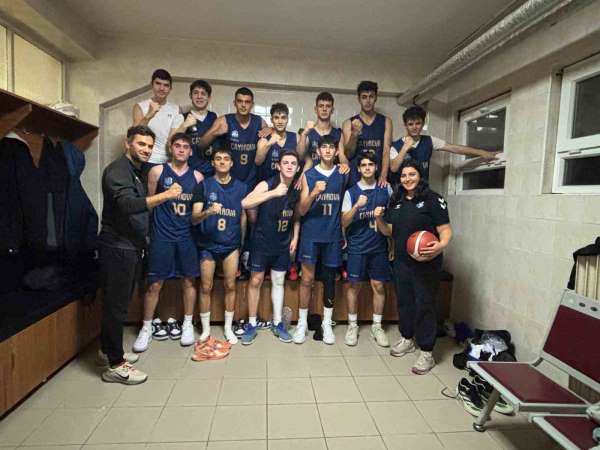 Çayırova Belediyesi U18 Basketbol Takımı grubunu namağlup lider tamamladı