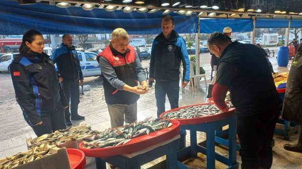 Denetim geldi, gerçek ortaya çıktı: Tezgahtaki balık 'kolyoz' çıktı