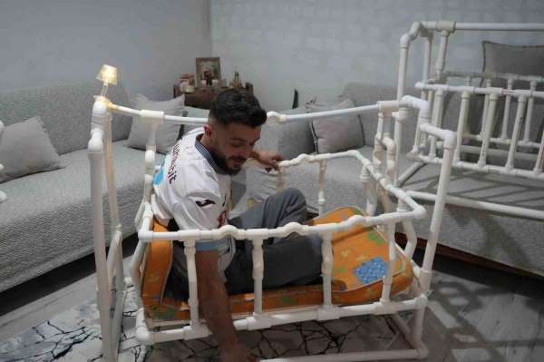 Tesisatçıdan borudan beşik: İçine girip test etti, viral oldu