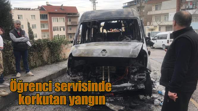 Samsun'daöğrenci servisinde yangın çıktı