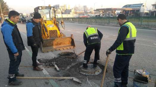 Rögar kapakları yol seviyesine çıkarılıyor