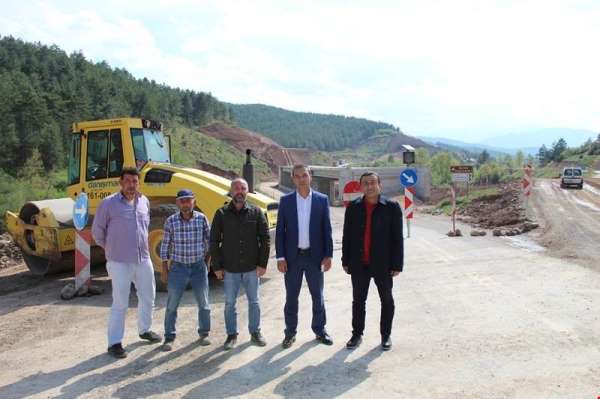 Emet-Tavşanlı yolunun 16 kilometrelik bölümünde yoğun çalışma