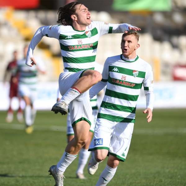 Arsenal ve Chelsea, Ali Akman'ın peşinde 