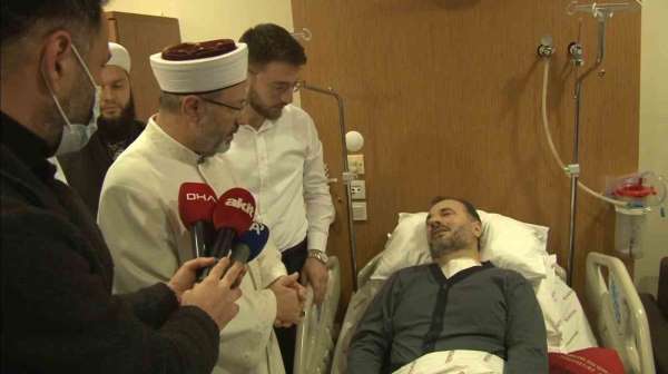 Diyanet İşleri Başkanı Erbaş bıçaklı saldırıda yaralanan Fatih Camii imamı Usta'yı ziyaret etti