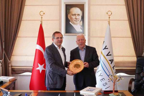 Ayvalıkgücü-Aetos Loutra Ege'de dostluk köprülerini pekiştirdi