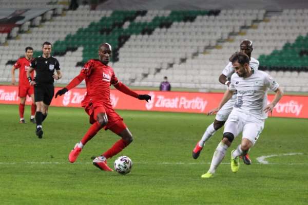 Kartal'da savunma çöktü! 