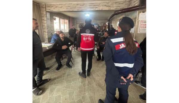 Köylülere bağımlılıkla mücadele bilgilendirmesi