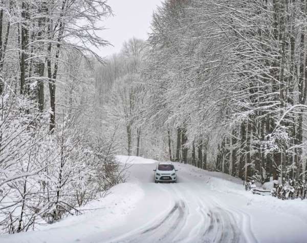 Ordu'nun Akkuş ilçesinde eğitime kar engeli